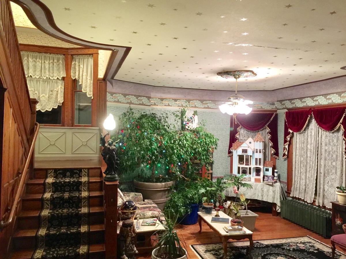 Scarlett House Victorian B & B 斯维尔 外观 照片