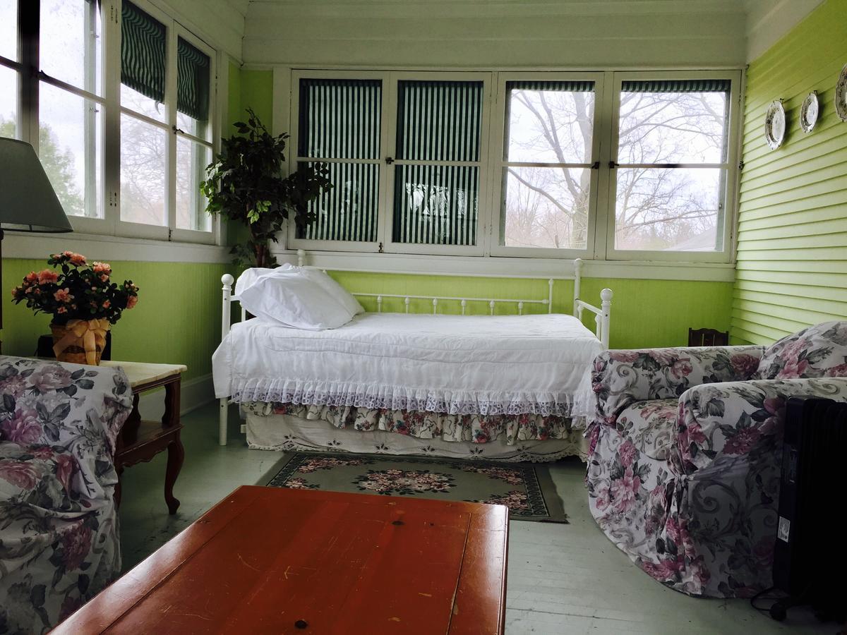 Scarlett House Victorian B & B 斯维尔 外观 照片