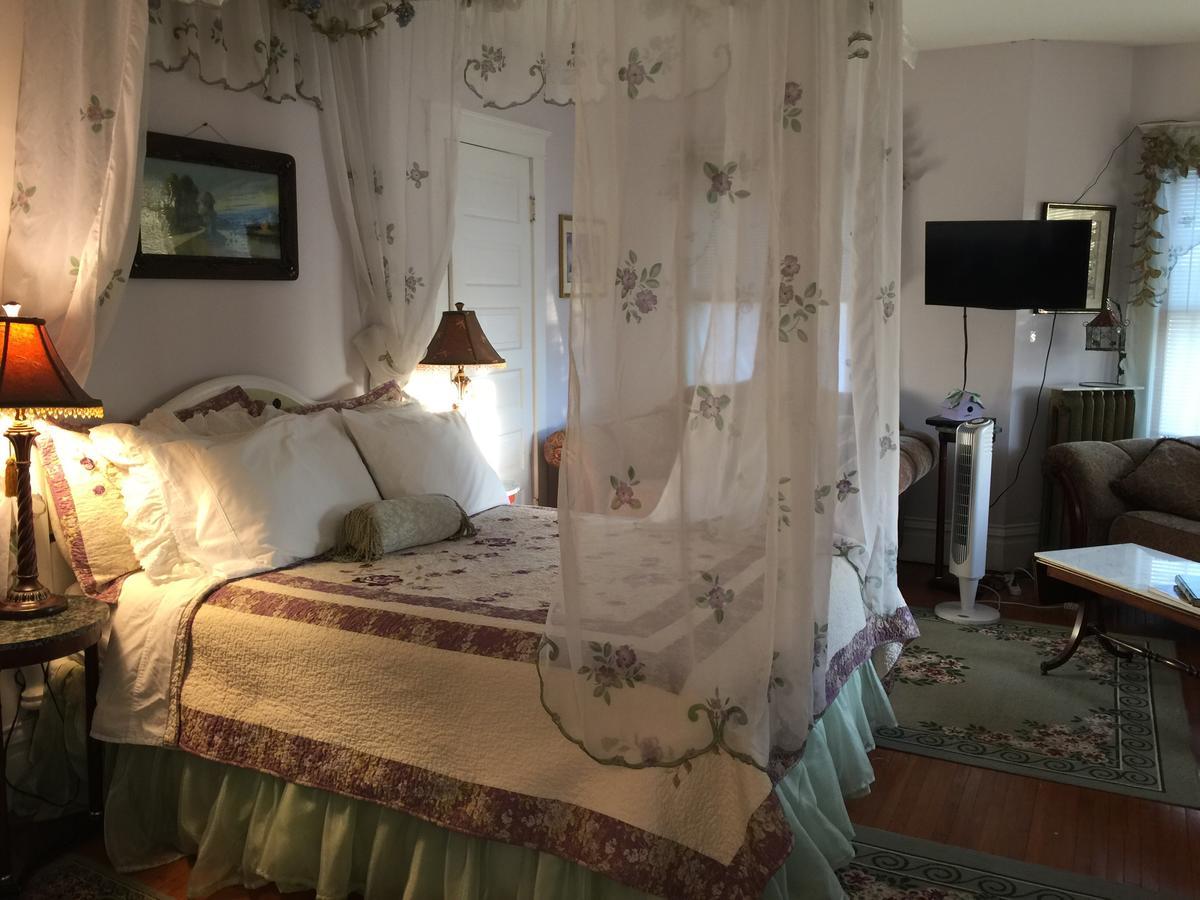 Scarlett House Victorian B & B 斯维尔 外观 照片